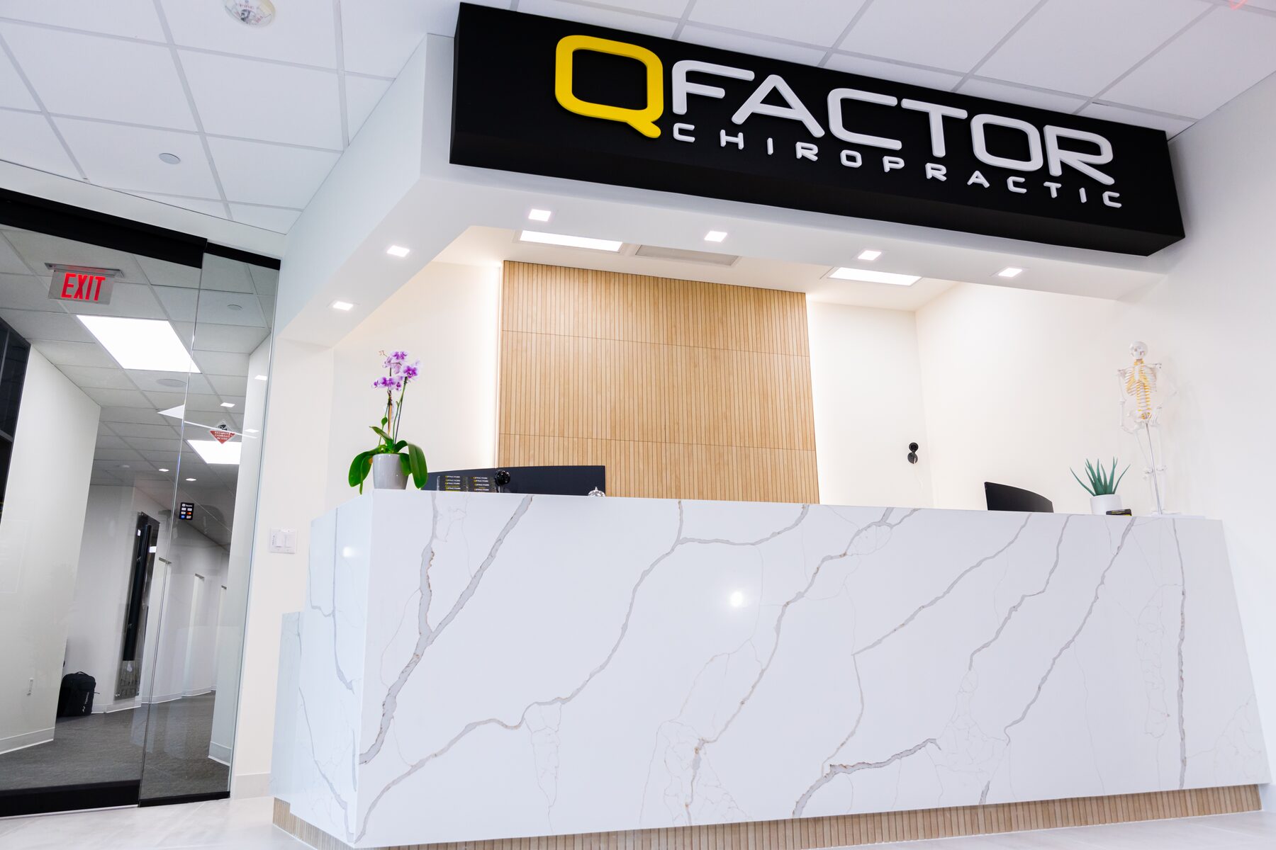 The front desk in Las Colinas